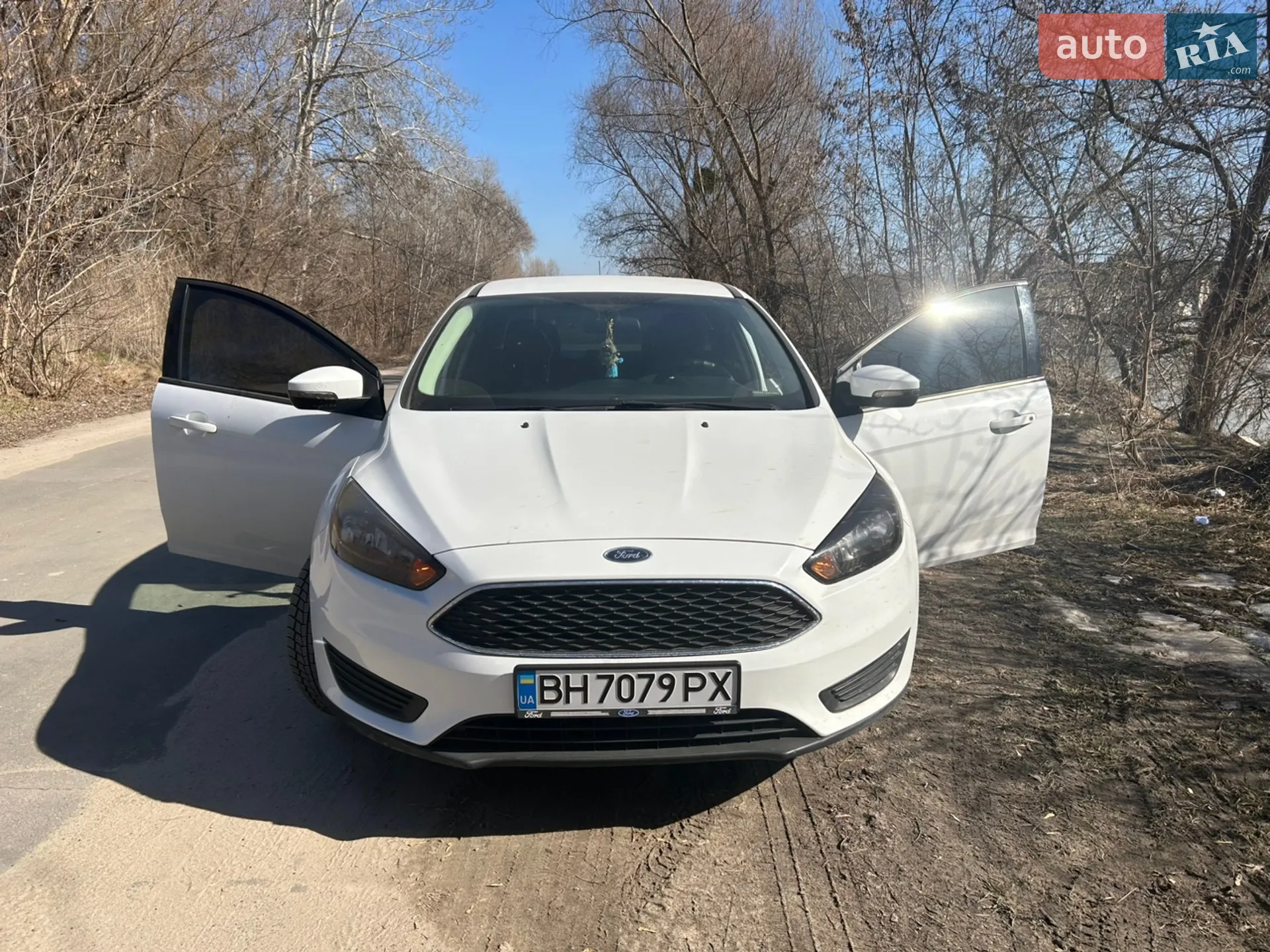 2017 Ford Focus - мініатюра 19