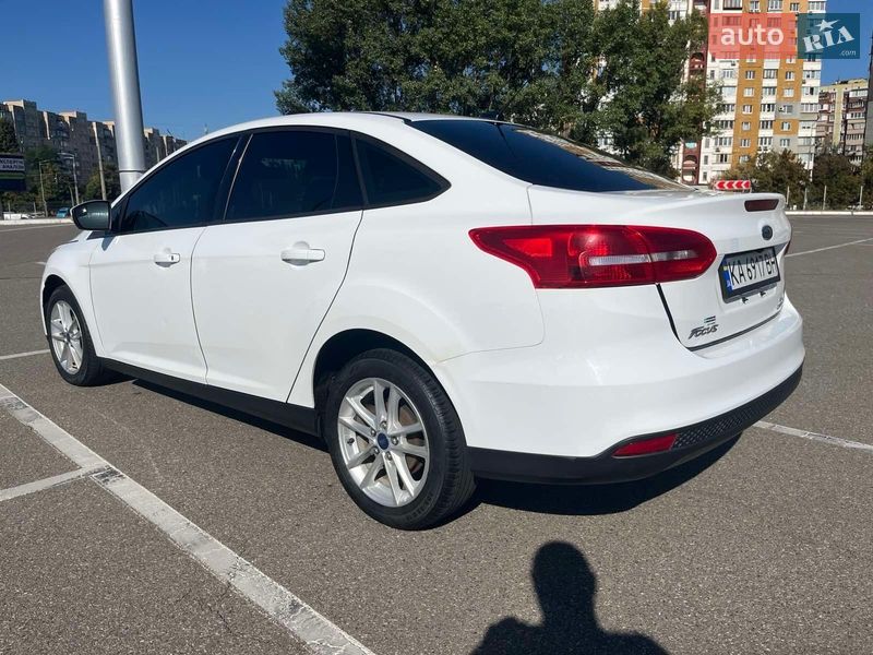 Седан Ford Focus 2015 в Києві