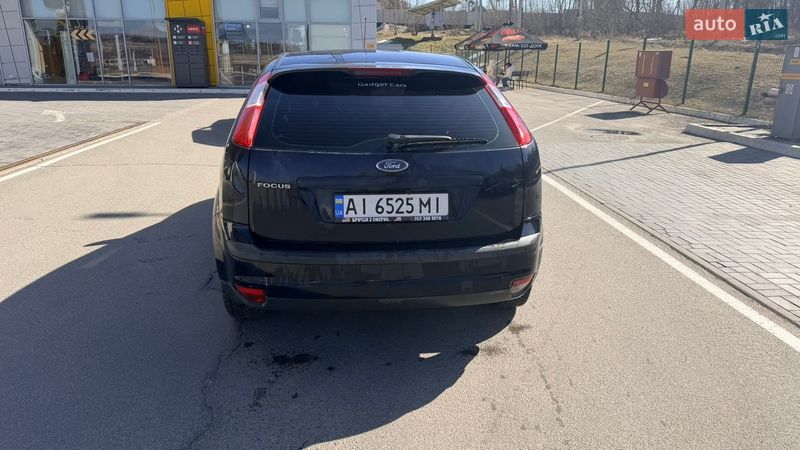 Хэтчбек Ford Focus 2005 в Киеве