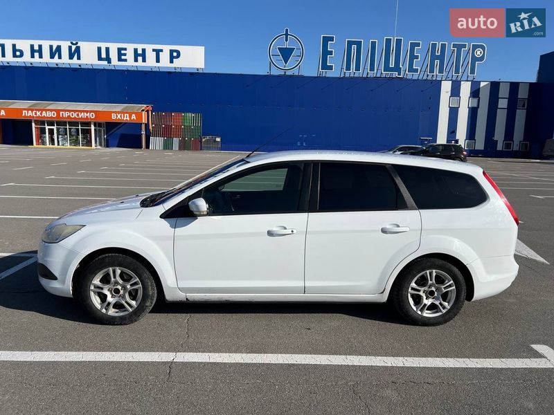 Універсал Ford Focus 2010 в Кам'янець-Подільському
