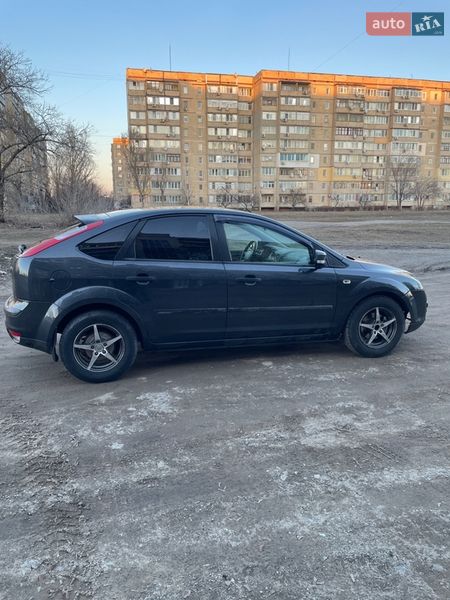 Хэтчбек Ford Focus 2007 в Каменском