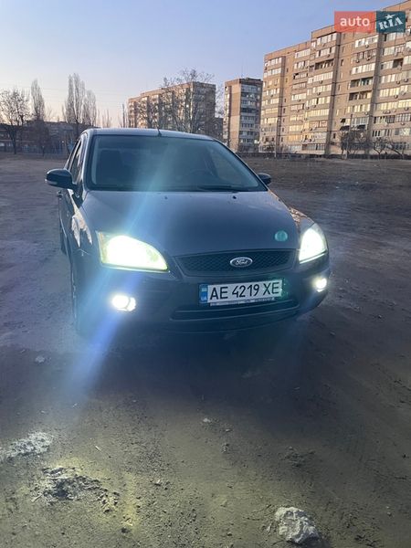 Хэтчбек Ford Focus 2007 в Каменском