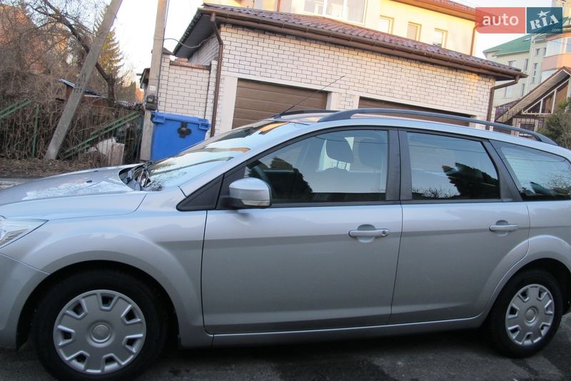 Универсал Ford Focus 2009 в Киеве