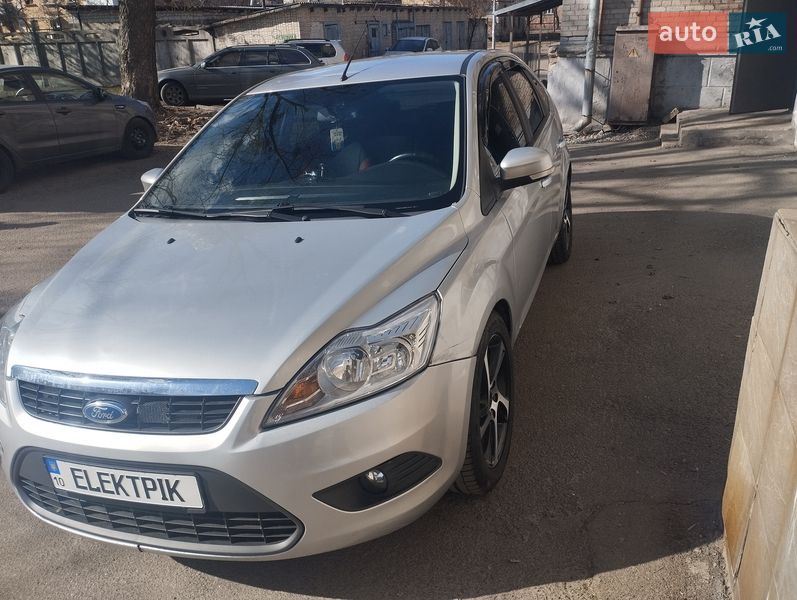 Хэтчбек Ford Focus 2011 в Киеве