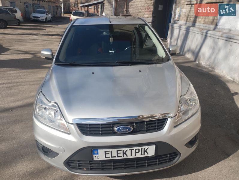 Хэтчбек Ford Focus 2011 в Киеве