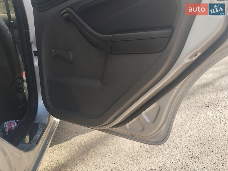Хэтчбек Ford Focus 2011 в Киеве
