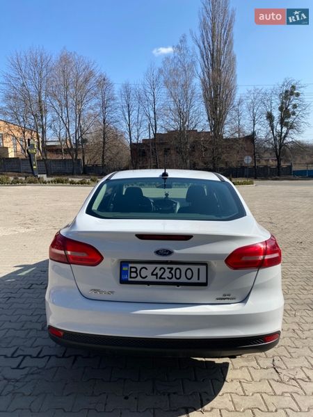 Седан Ford Focus 2015 в Львове