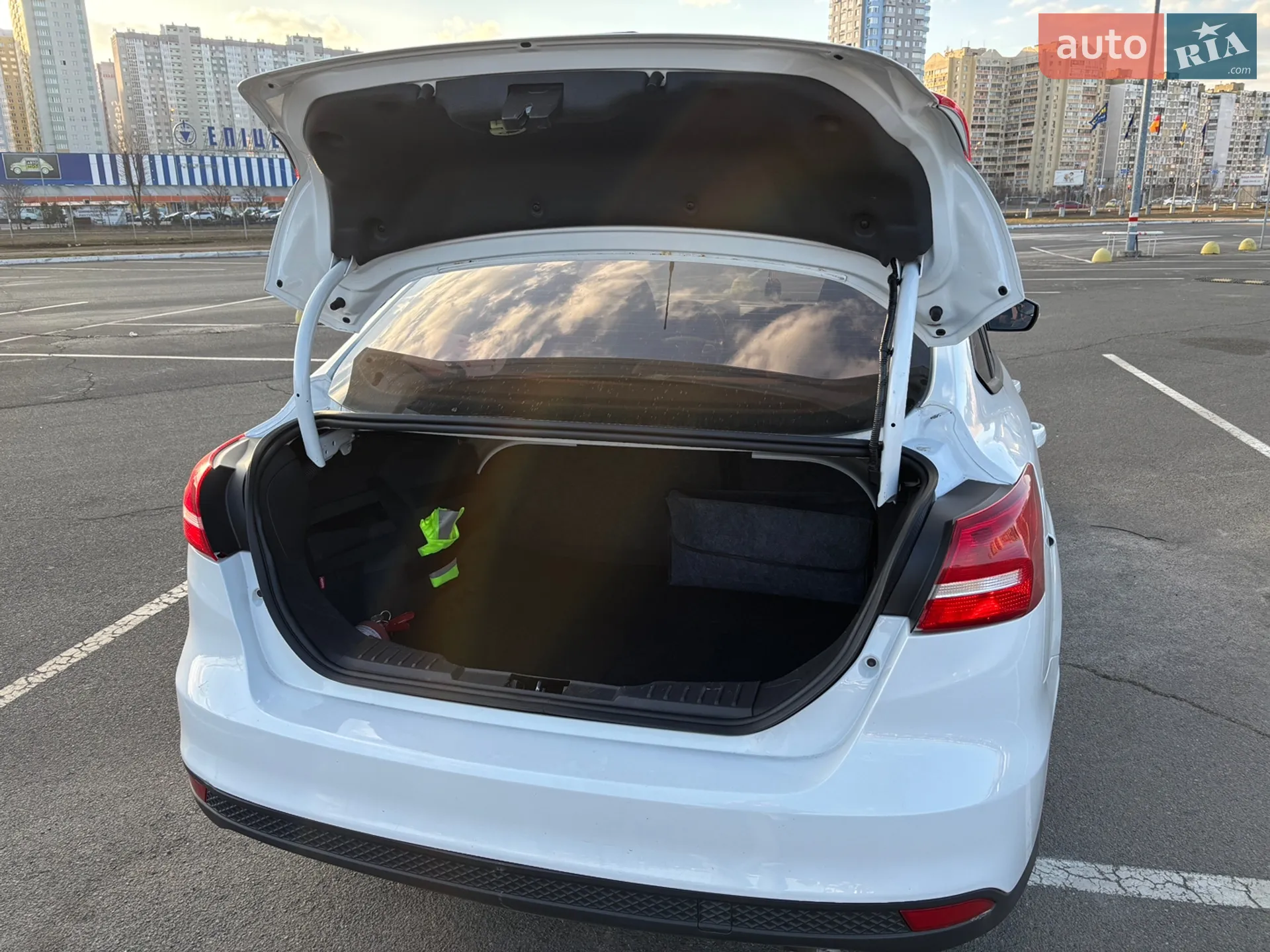 2015 Ford Focus - мініатюра 22