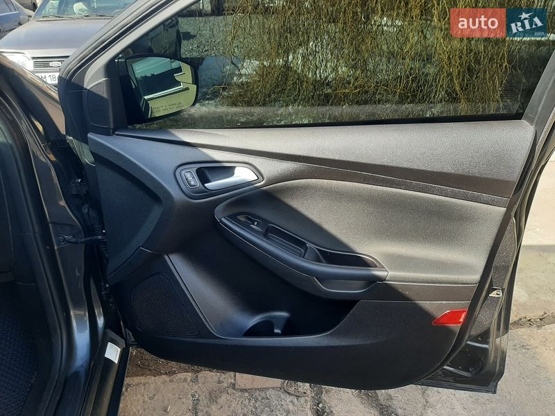 Седан Ford Focus 2015 в Конотопе