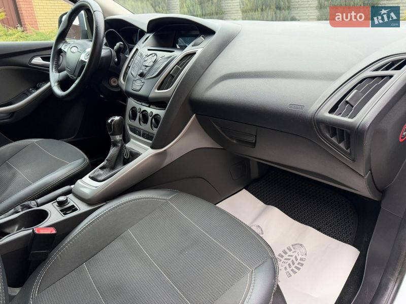Хетчбек Ford Focus 2013 в Дніпрі