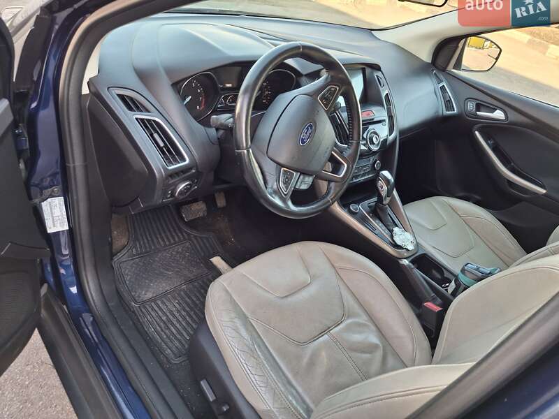 Хэтчбек Ford Focus 2015 в Коростене