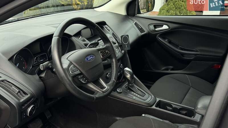 Седан Ford Focus 2015 в Львове