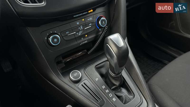 Седан Ford Focus 2015 в Львове