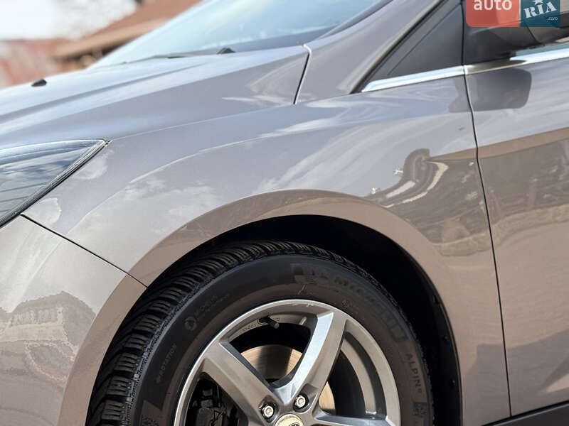 Хетчбек Ford Focus 2014 в Стрию