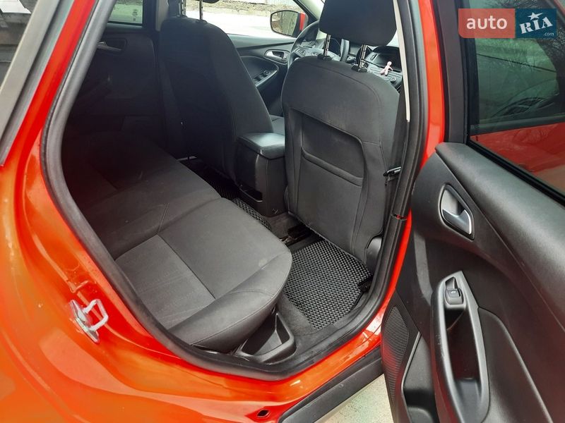 Хэтчбек Ford Focus 2015 в Львове