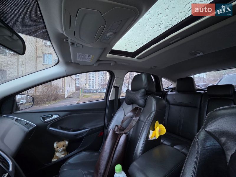 Хэтчбек Ford Focus 2014 в Киеве