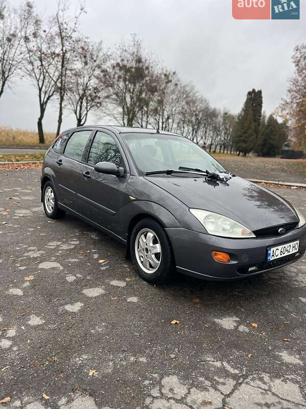Хетчбек Ford Focus 2001 в Луцьку