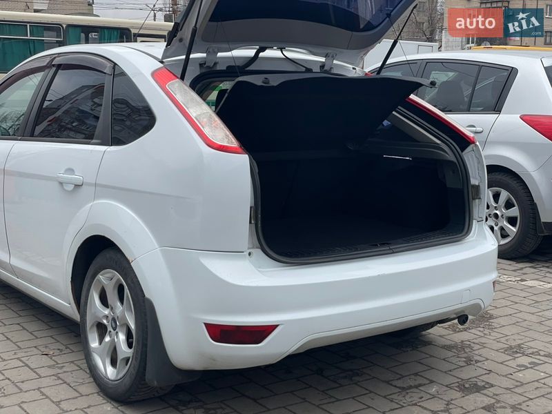 Хэтчбек Ford Focus 2011 в Днепре
