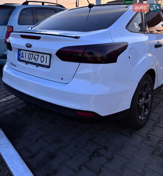 Седан Ford Focus 2016 в Остер