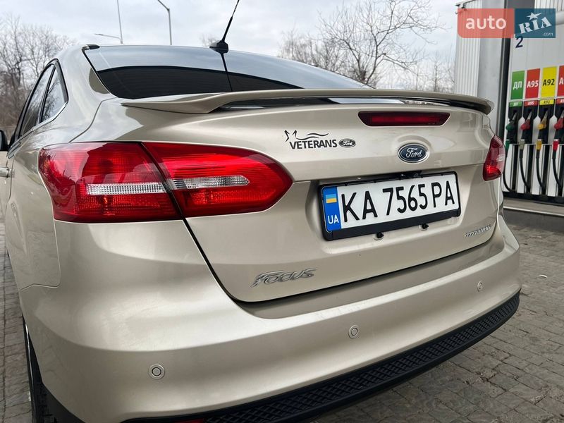 Седан Ford Focus 2018 в Черновцах