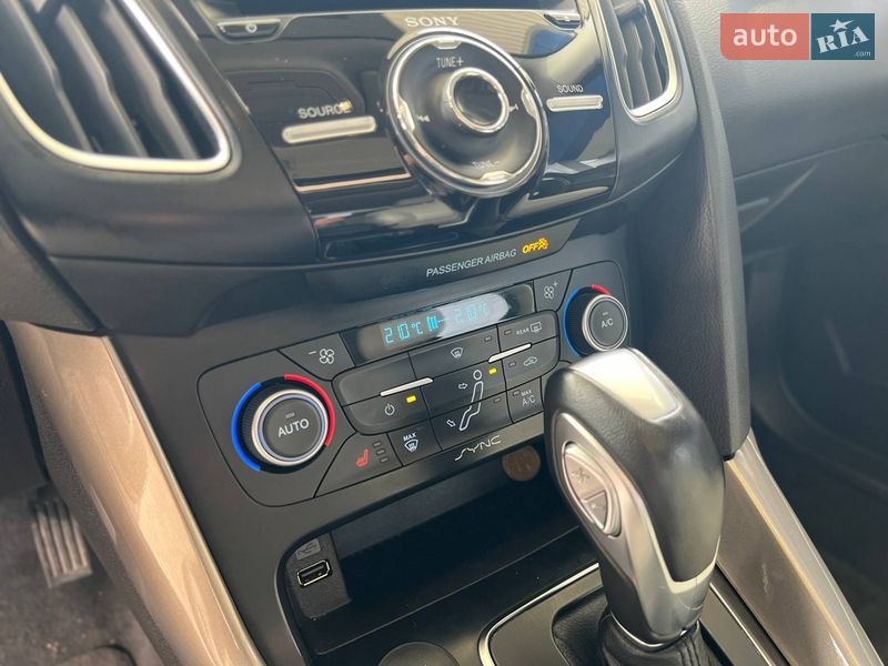 Седан Ford Focus 2018 в Черновцах
