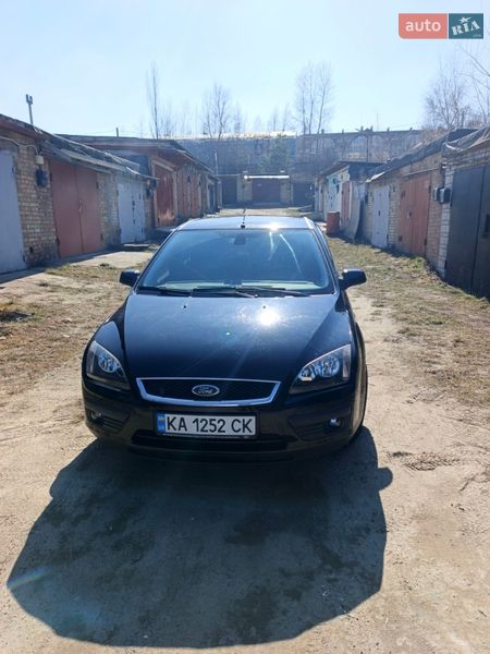 Хэтчбек Ford Focus 2007 в Киеве