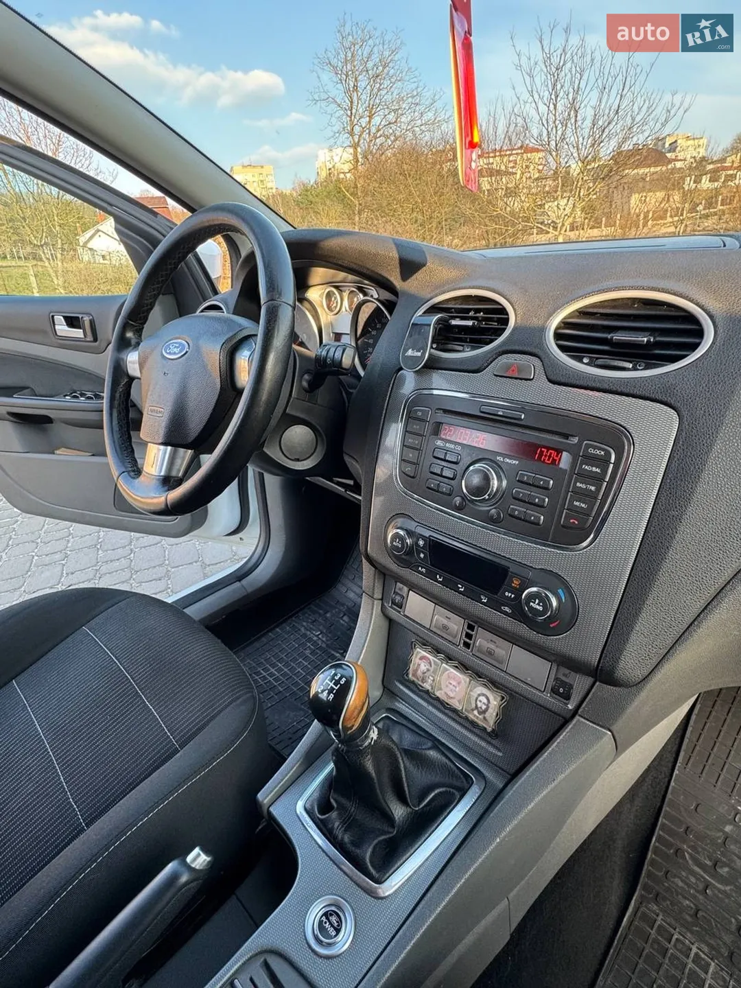 2010 Ford Focus - мініатюра 16