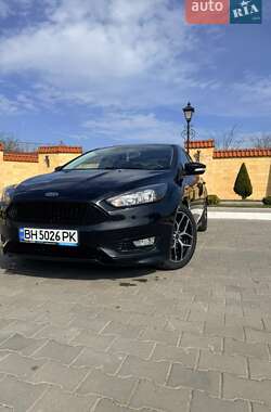 Седан Ford Focus 2015 в Измаиле