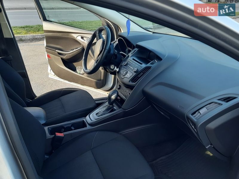 Хэтчбек Ford Focus 2017 в Луцке