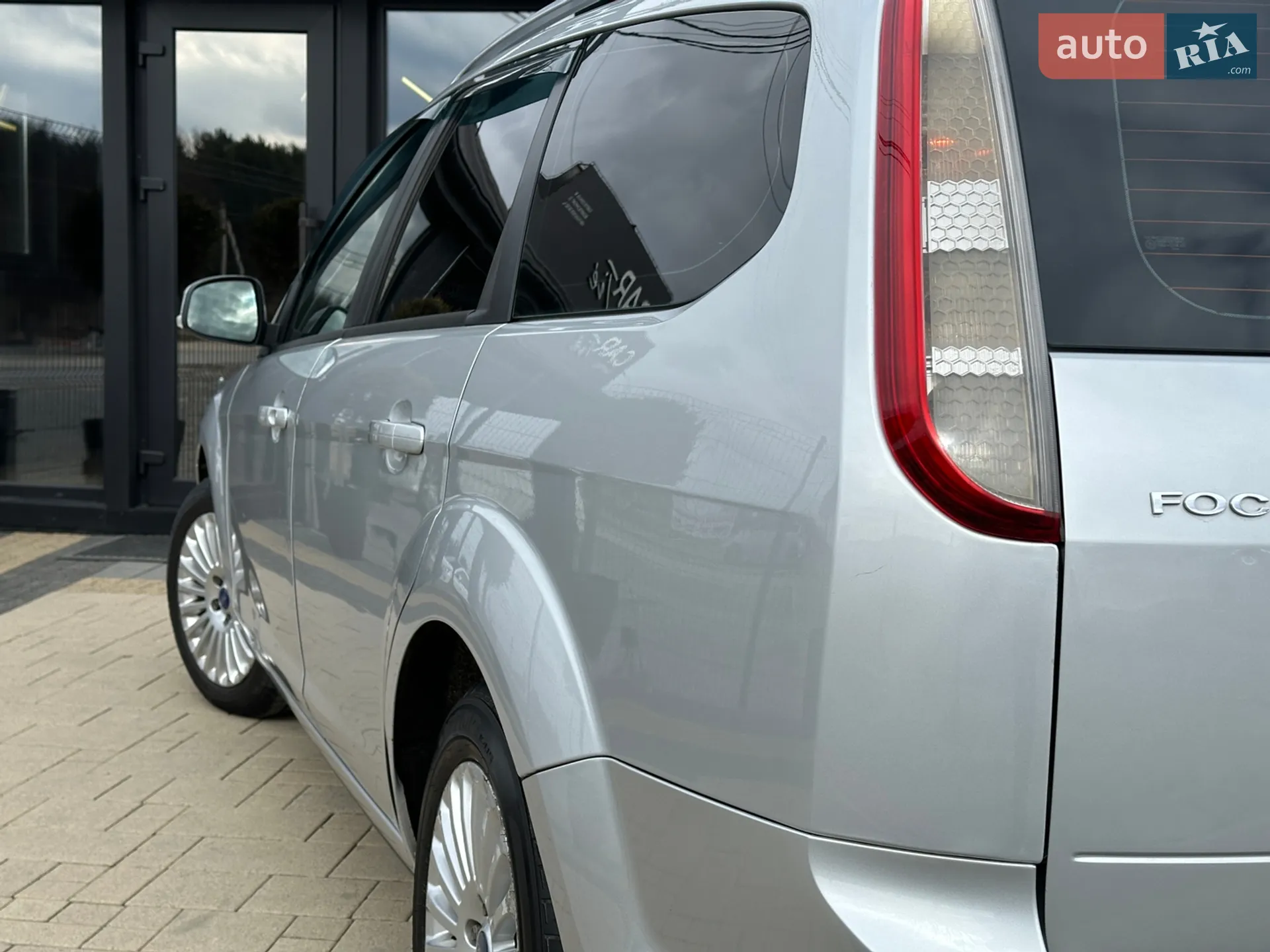 2010 Ford Focus - мініатюра 13