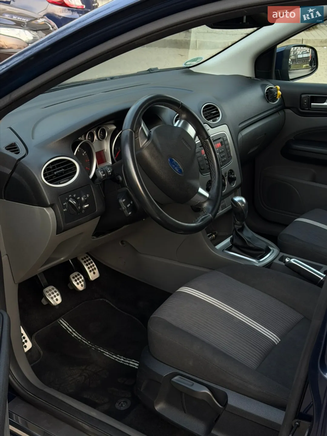 2010 Ford Focus - мініатюра 14