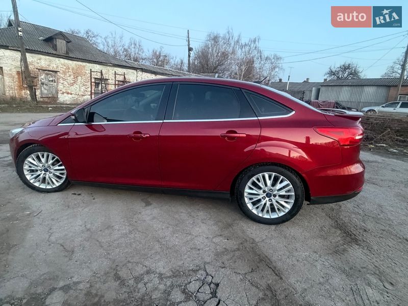 Седан Ford Focus 2016 в Сумах