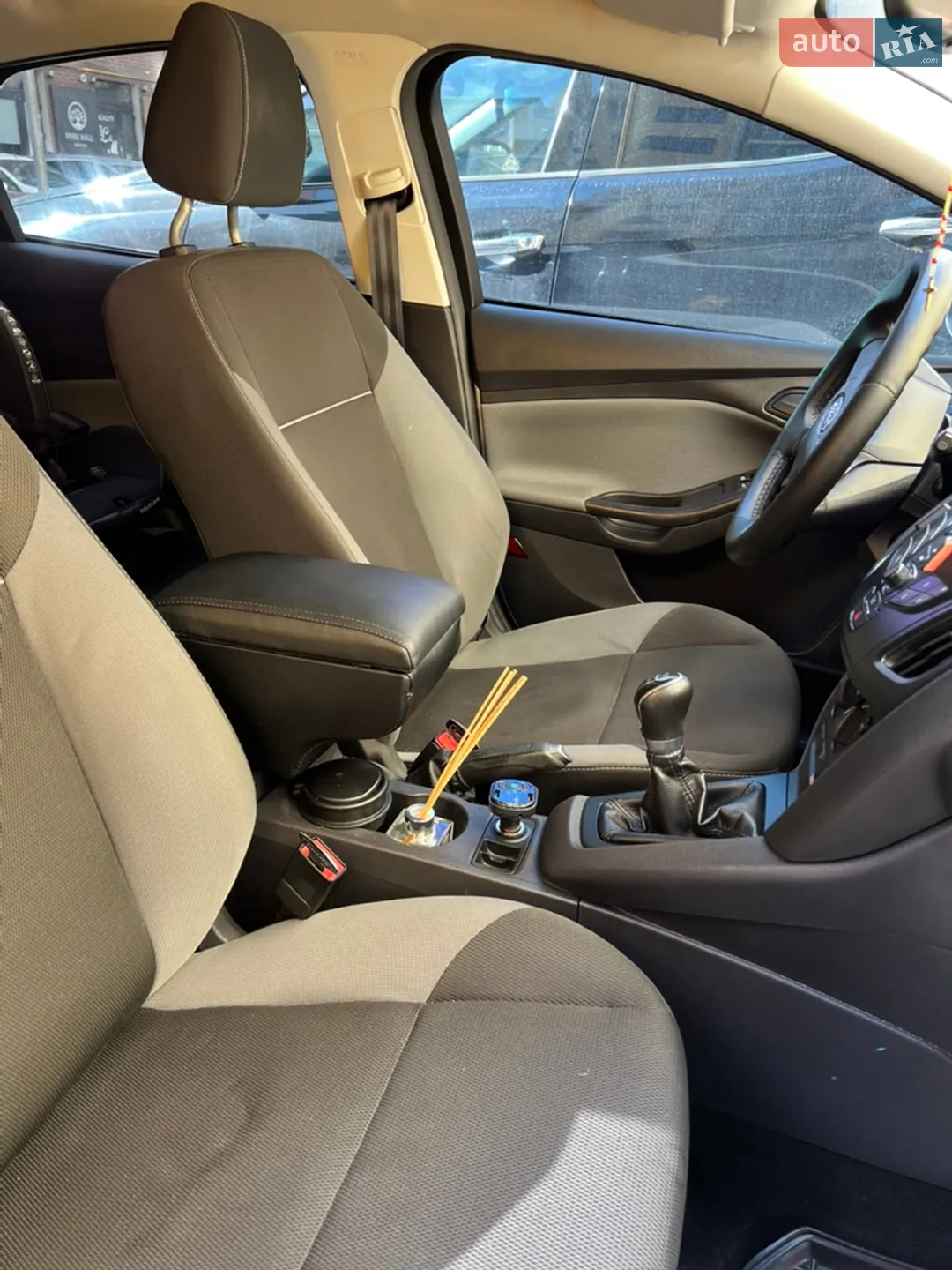 2012 Ford Focus - мініатюра 12