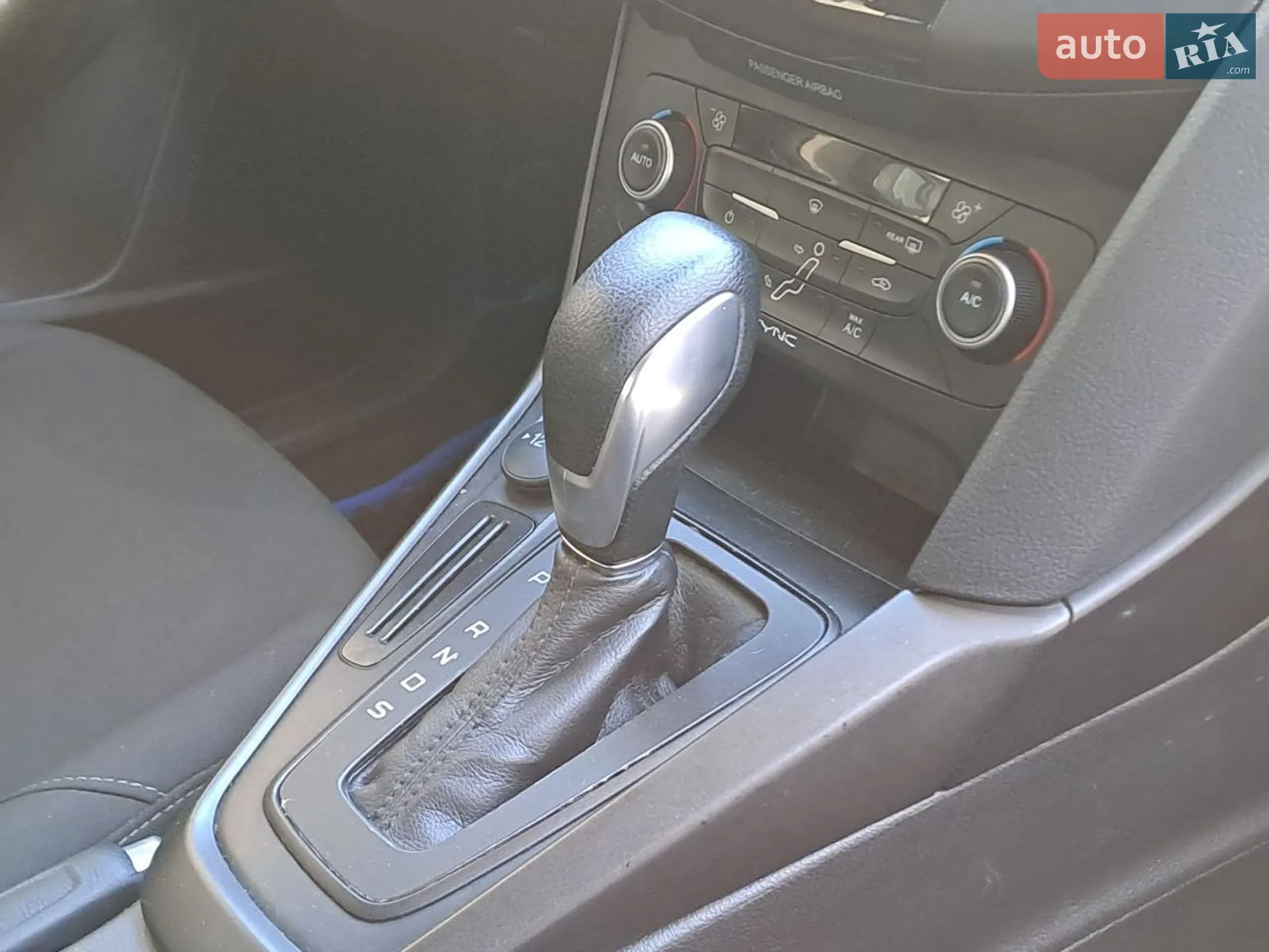 2018 Ford Focus - мініатюра 18