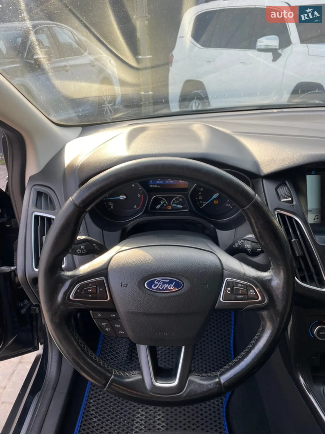 2016 Ford Focus - мініатюра 16