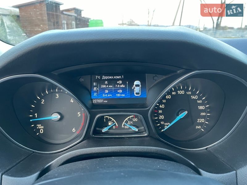 Універсал Ford Focus 2015 в Золочеві