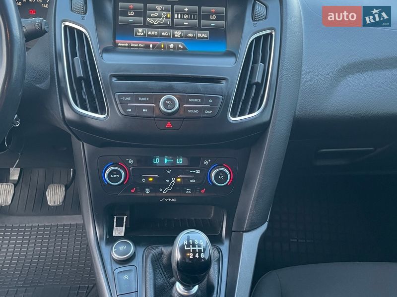 Універсал Ford Focus 2015 в Золочеві