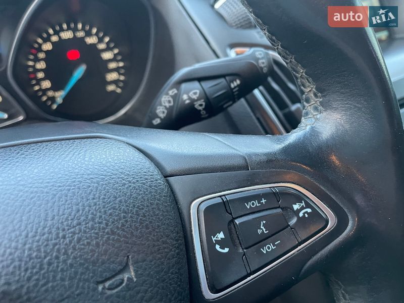 Універсал Ford Focus 2015 в Золочеві