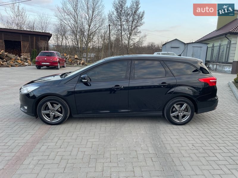 Універсал Ford Focus 2015 в Золочеві