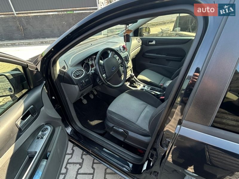 Хетчбек Ford Focus 2010 в Львові