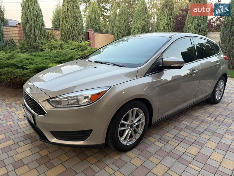 Хетчбек Ford Focus 2015 в Дніпрі