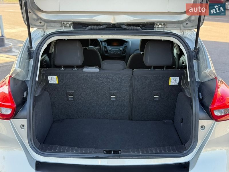 Хетчбек Ford Focus 2015 в Дніпрі