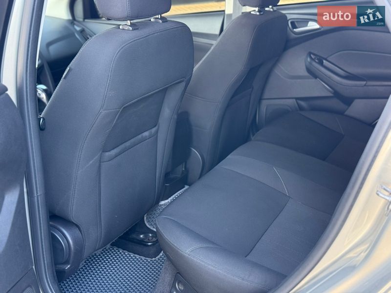 Хетчбек Ford Focus 2015 в Дніпрі
