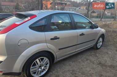 Хэтчбек Ford Focus 2006 в Киеве
