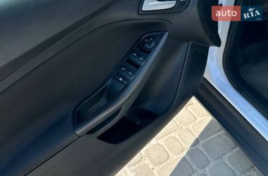 Седан Ford Focus 2017 в Львове