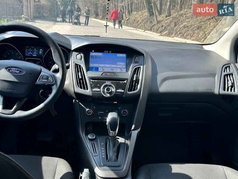 Седан Ford Focus 2017 в Львове
