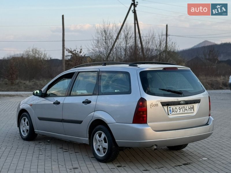 Универсал Ford Focus 2001 в Хусте