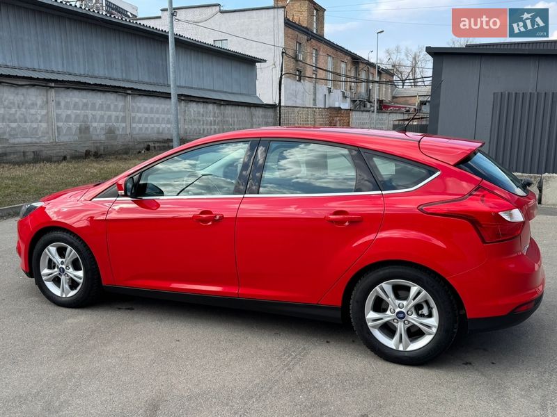 Хэтчбек Ford Focus 2011 в Киеве