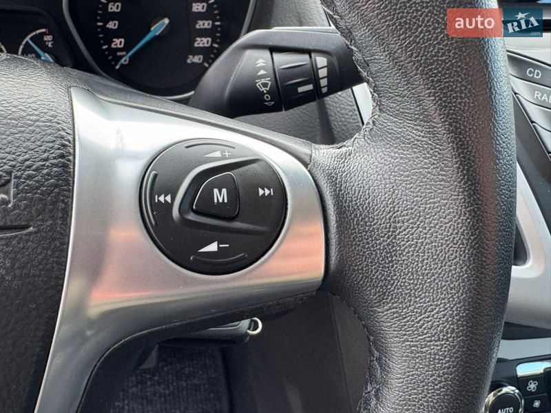 Хэтчбек Ford Focus 2011 в Киеве