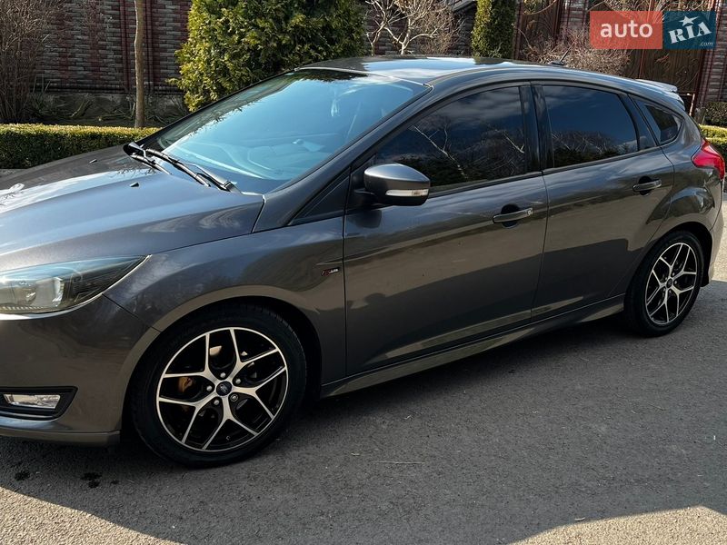 Хэтчбек Ford Focus 2015 в Ровно